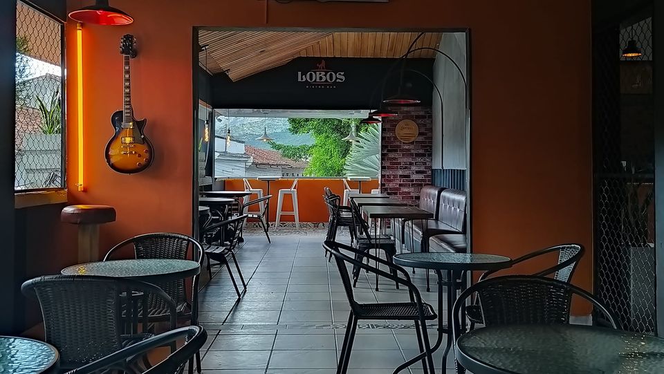 Lobos Bistro Bar